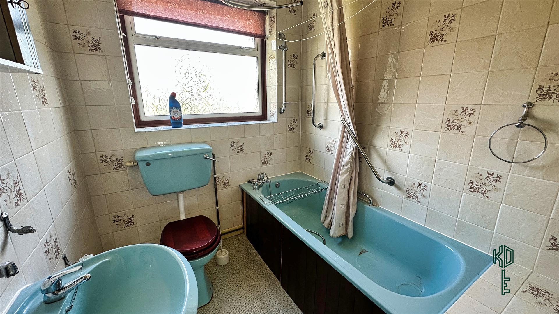 3 Bedroom House Stanley Green Road, Poole